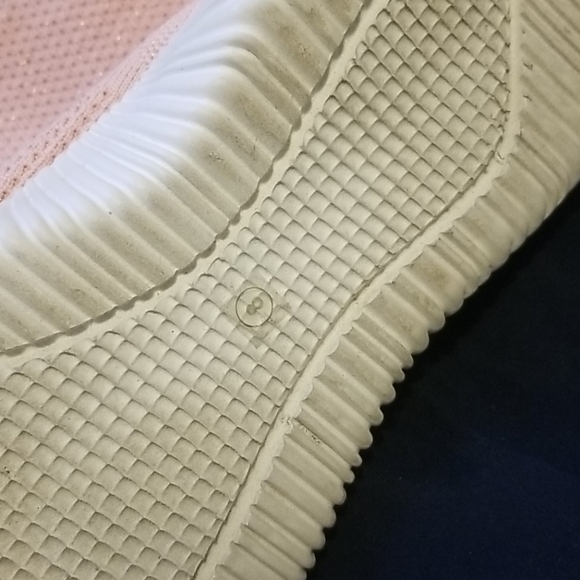 Shoe - Picture 5 of 5